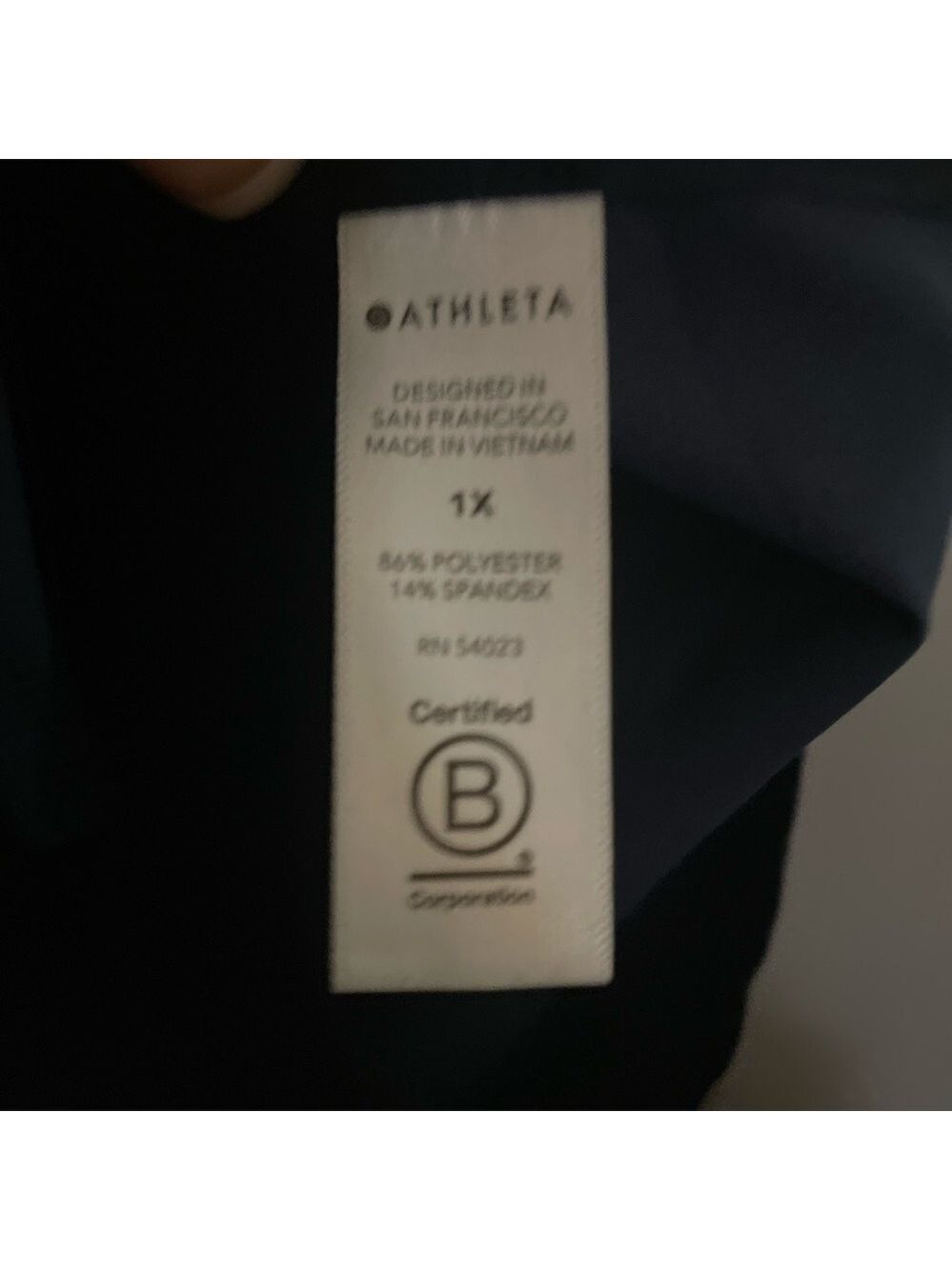 WOMEN'S ATHLETA ZEPHYR PRINT TANK IN BLURRED CAMO 1X - Picture 5 of 5